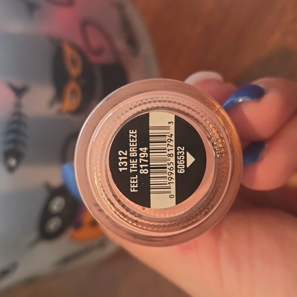 LOWEST PRICE-China Glaze - Feel the Breeze - Picture 2 of 3